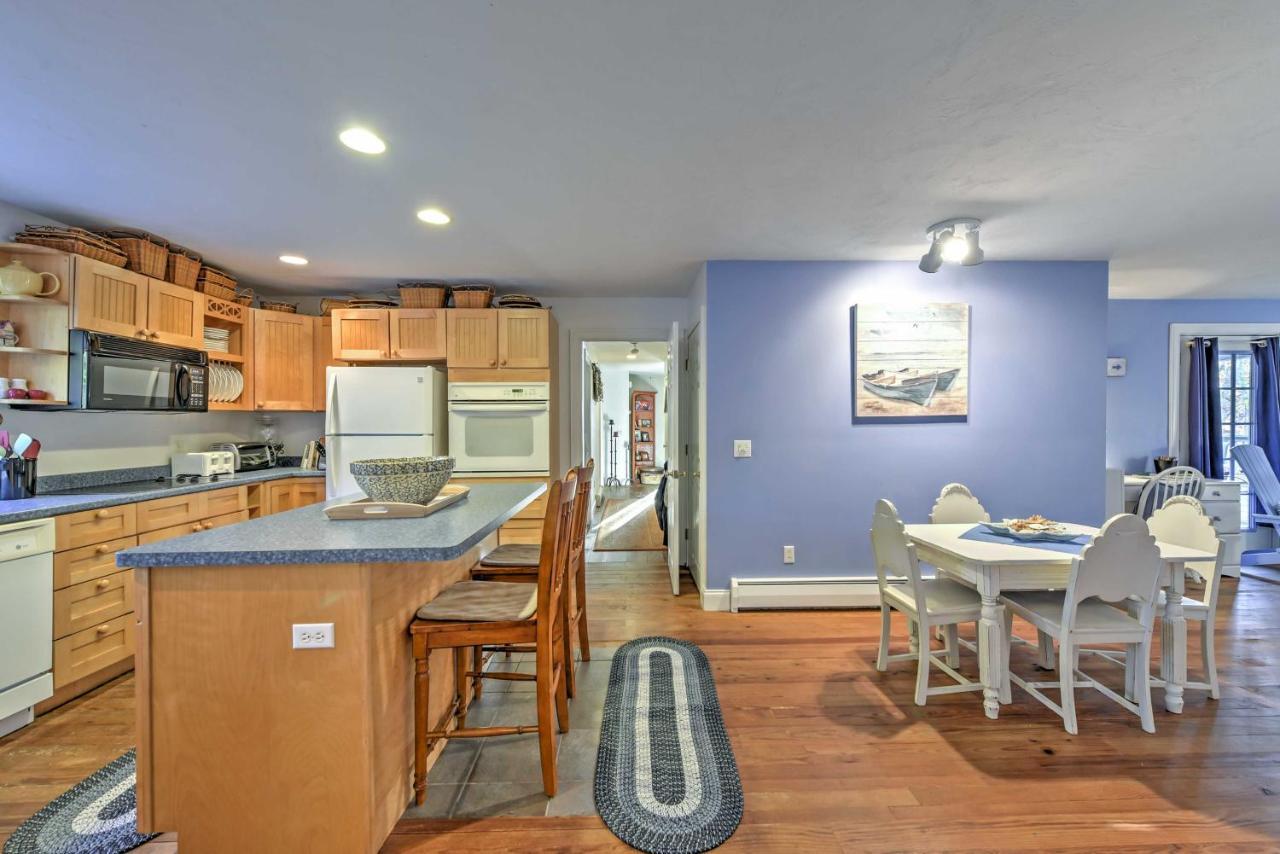 Nautical Bourne Apartment - 2 Mi To Monument Beach エクステリア 写真
