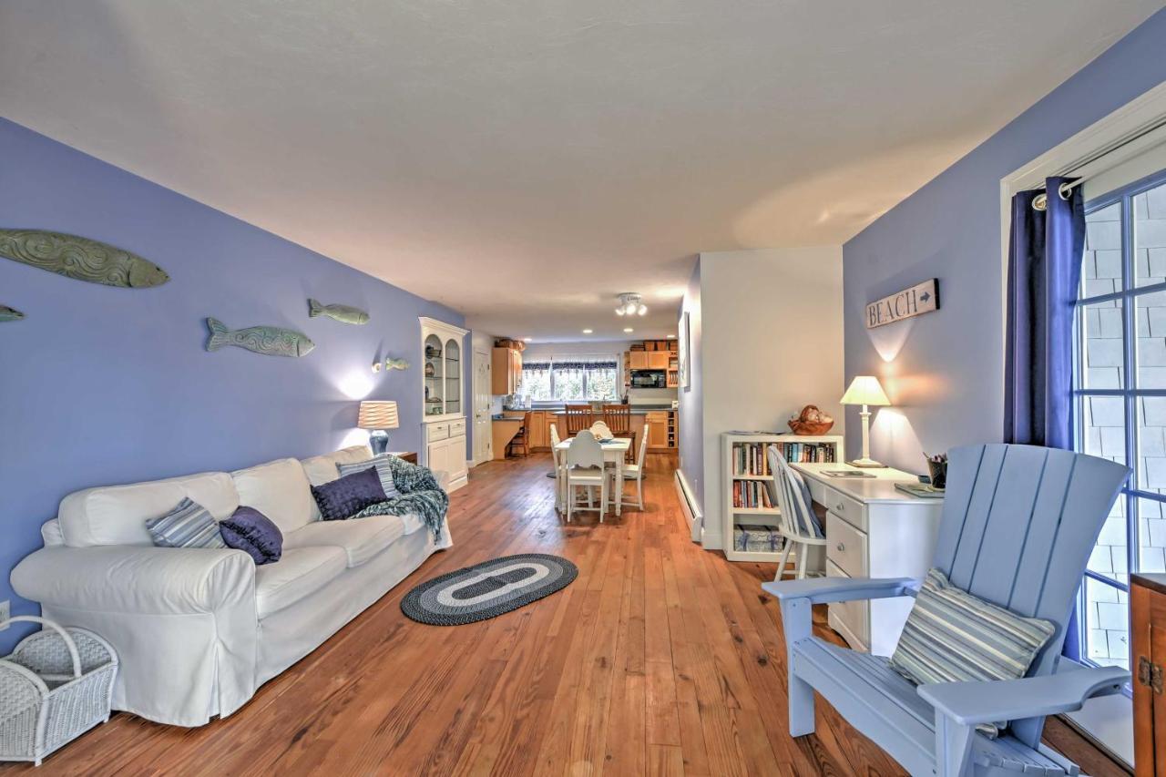 Nautical Bourne Apartment - 2 Mi To Monument Beach エクステリア 写真